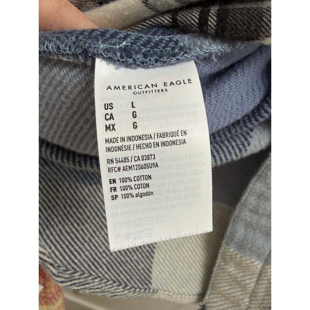 Lot of 3 Women’s American Eagle Flannel Button Up Shirts L Large - Picture 4 of 11
